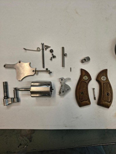 Smith & Wesson J Frame Revolver Parts,Cylinder,Yoke,Etc. - Image 1 of 1