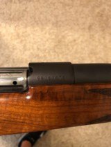 Weatherby Mark V Deluxe .270 Weatherby Magnum 26" barrel, Right Hand, Made in the USA. - 7 of 10