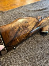 Weatherby Full Custom .257 Wby Mag, RH, 26" Barrel, Fully Engraved Floor Plate, Inlays, Turkish Walnut - 8 of 15