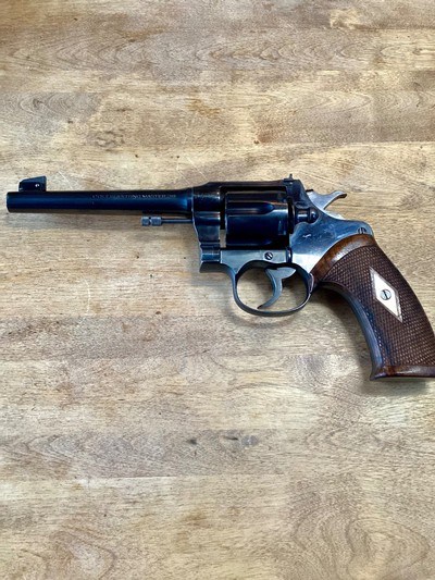 Stunning 1926 Colt Shooting Master 38 Special - Image 1 of 15