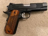 Smith & Wesson SW1911 E Series - 1 of 5