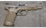 Smith & Wesson M&P9 M2.0 with Safety - 3 of 10