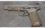 Smith & Wesson M&P9 M2.0 with Safety - 2 of 10