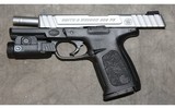 Smith & Wesson SD9 VE 9MM - 4 of 13