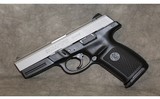 Smith & Wesson ~ SW40VE ~ .40 S&W - 6 of 9