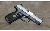 Smith & Wesson ~ SW40VE ~ .40 S&W - 7 of 9