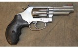 Smith & Wesson Model 63 CTG .22LR - 2 of 9