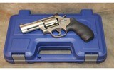 Smith & Wesson Model 686-6 - 1 of 11