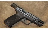 Smith & Wesson M&P9 M2.0 - 3 of 9