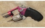 ~ Charter Arms ~ The Pink Lady ~ 38 Spl ~ - 4 of 7