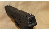 ~ Springfield ~ XD-40 ~ 40S&W ~ - 3 of 5