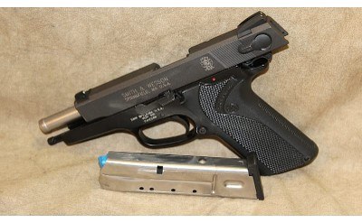 ~ Smith & Wesson ~ 410 ~ 40S&W ~ - Image 3 of 4