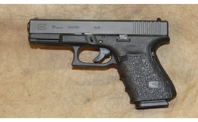 ~ Glock ~ 19 Gen 4 ~ 9MM ~ - Image 2 of 4