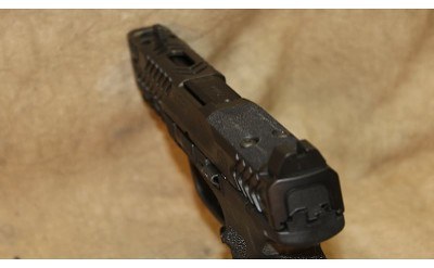 ~ Smith & Wesson ~ M&P9 2.0 ~ 9MM ~ - Image 3 of 3