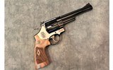 Smith & Wesson ~ 29-10 ~ .44 Magnum - 1 of 4
