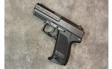 Heckler & Koch ~ USP COMPACT ~ .40 S&W - 2 of 2