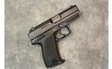 Heckler & Koch ~ USP COMPACT ~ .40 S&W - 1 of 2