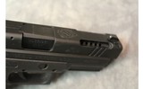 Springfield Armory ~ XD-40 ~ .40 S&W - 4 of 5