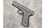 Glock ~ 22 Gen 2 ~ .40 S&W - 2 of 2