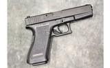 Glock ~ 22 Gen 2 ~ .40 S&W - 1 of 2