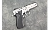 Smith & Wesson ~ 5926 ~ 9mm Luger - 1 of 3