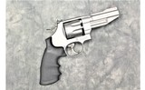 Smith & Wesson ~ 627-5 ~ .357 magnum - 1 of 5