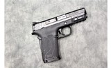 Smith & Wesson ~ M&P9 Shield EZ ~ 9mm Luger - 1 of 3