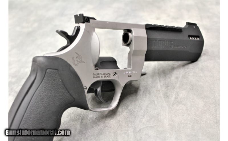 Taurus ~ Raging Hunter ~ .454 Casull