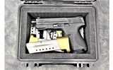 Smith & Wesson ~ M&P 9 Shield ~ 9mm Luger - 4 of 4