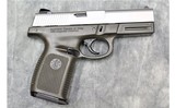 Smith & Wesson ~ SW40GVE ~ .40 S&W - 1 of 2