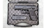 Heckler & Koch ~ USP ~ .40 S&W - 6 of 6