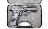 E.A.A. ~ Witness-P Carry ~ .40 S&W - 4 of 4