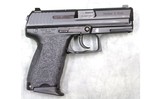Heckler & Koch ~ P2000-V2 ~ 9mm Luger