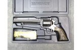 Ruger ~ New Model Super Blackhawk ~ .44 Remington Magnum - 4 of 4