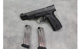 Springfield Armory XDM-9 ~9MM Luger~