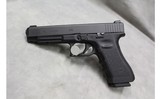 Glock 34 ~9mm Luger~ - 1 of 4