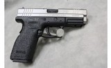 Springfield XD-40 ~.40 S&W~ - 2 of 4