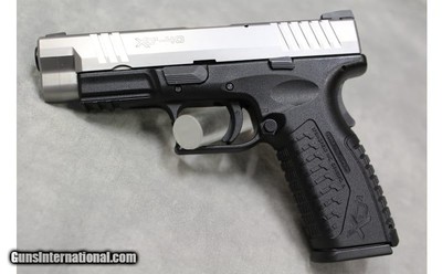 Springfield XDM-40 ~.40 S&W~