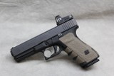 Glock 21
.45 Auto 