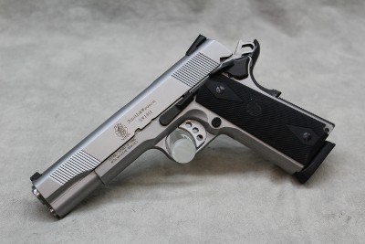 Smith & Wesson SW1911 ~.45 Auto~