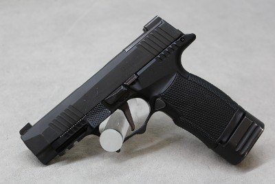 Sig Sauer P365 XL ~9mm Luger~