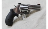 Smith & Wesson 686-6 ~.357 Magnum~ - 2 of 3