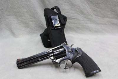 Smith & Wesson 586 ~.357 Magnum~