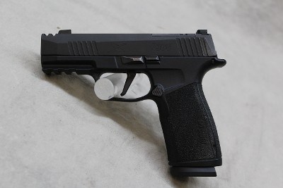 Sig Sauer P365 ~9mm Luger~