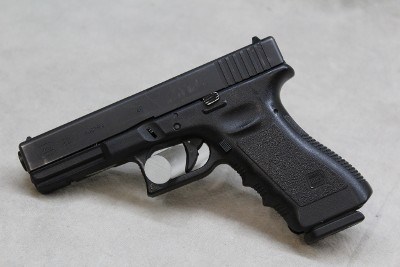 Glock 22 ~.40 S&W~