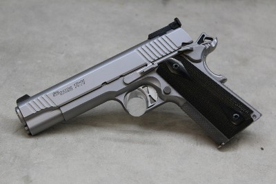 Sig Sauer 1911 ~.40 S&W~