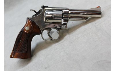 Smith and Wesson 19-4 ~357 Magnum~ - Image 2 of 3
