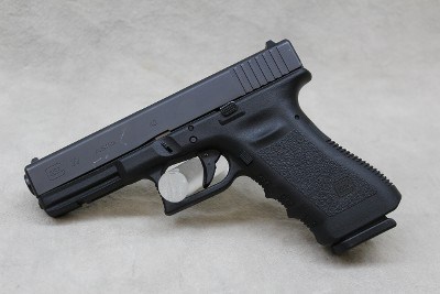 Glock 22 ~ .40 S&W ~ - Image 1 of 2