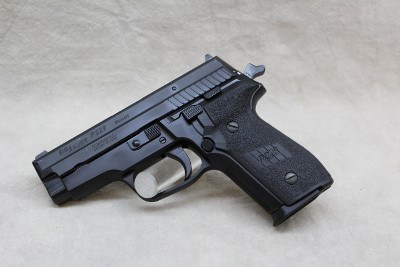 Sig Sauer P229 ~ .40 S&W ~ - Image 1 of 2