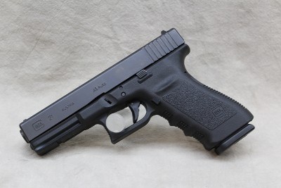 Glock 21 SF ~ .45 Auto ~ - Image 1 of 2